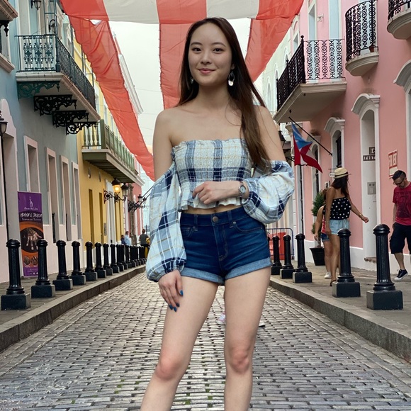 Meet your Posher, Kelsey - Picture 2 of 2